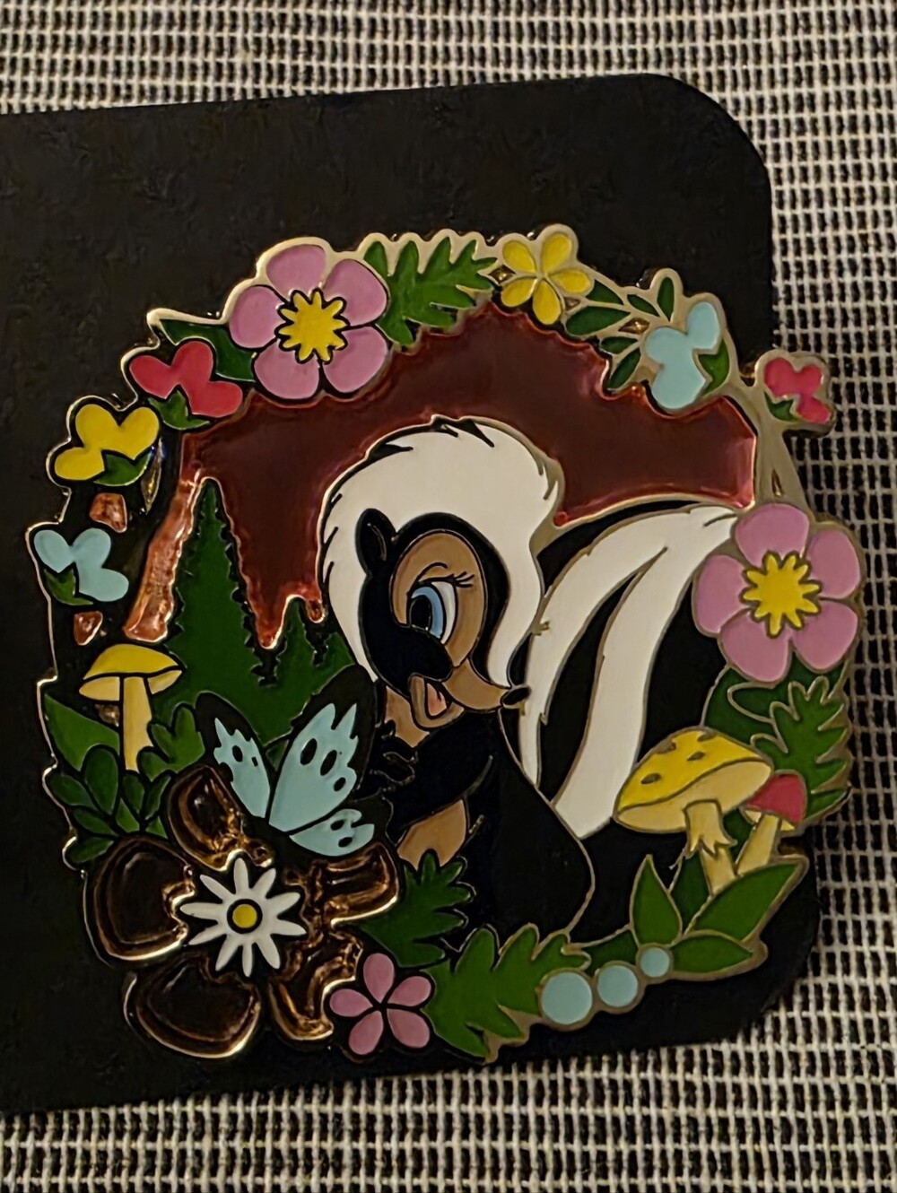 Disney Flower Wreath Pin